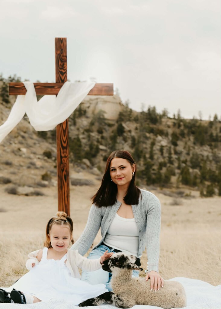 Mom girl lamb